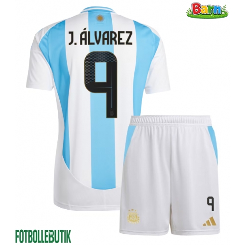 Argentina Julian Alvarez #9 Hemmaställ Barn Copa America 2024 Kortärmad (+ Korta byxor)